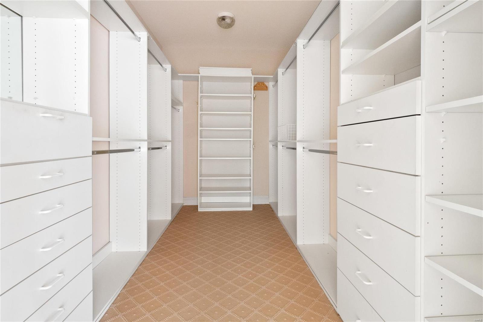 Commons Condo Ph II The - Residential