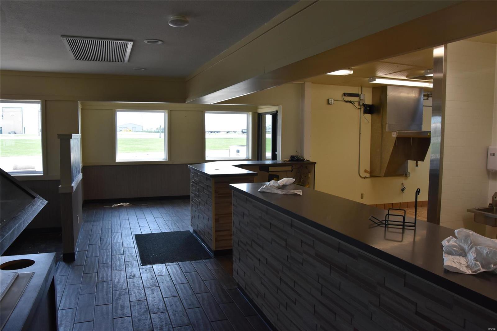 Mark Twain Shopping Center - Commercial Sale