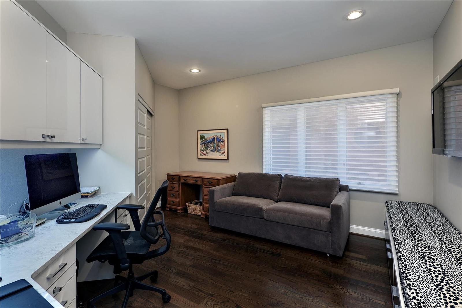 Central On The Park Condo - Residential