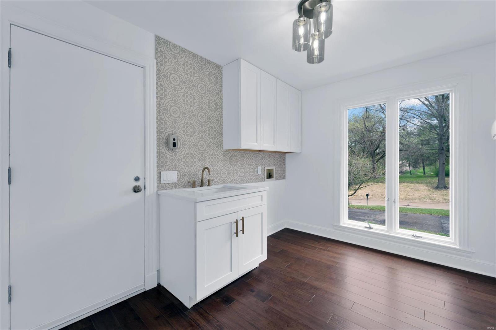 Ladue Aire Estate - Residential