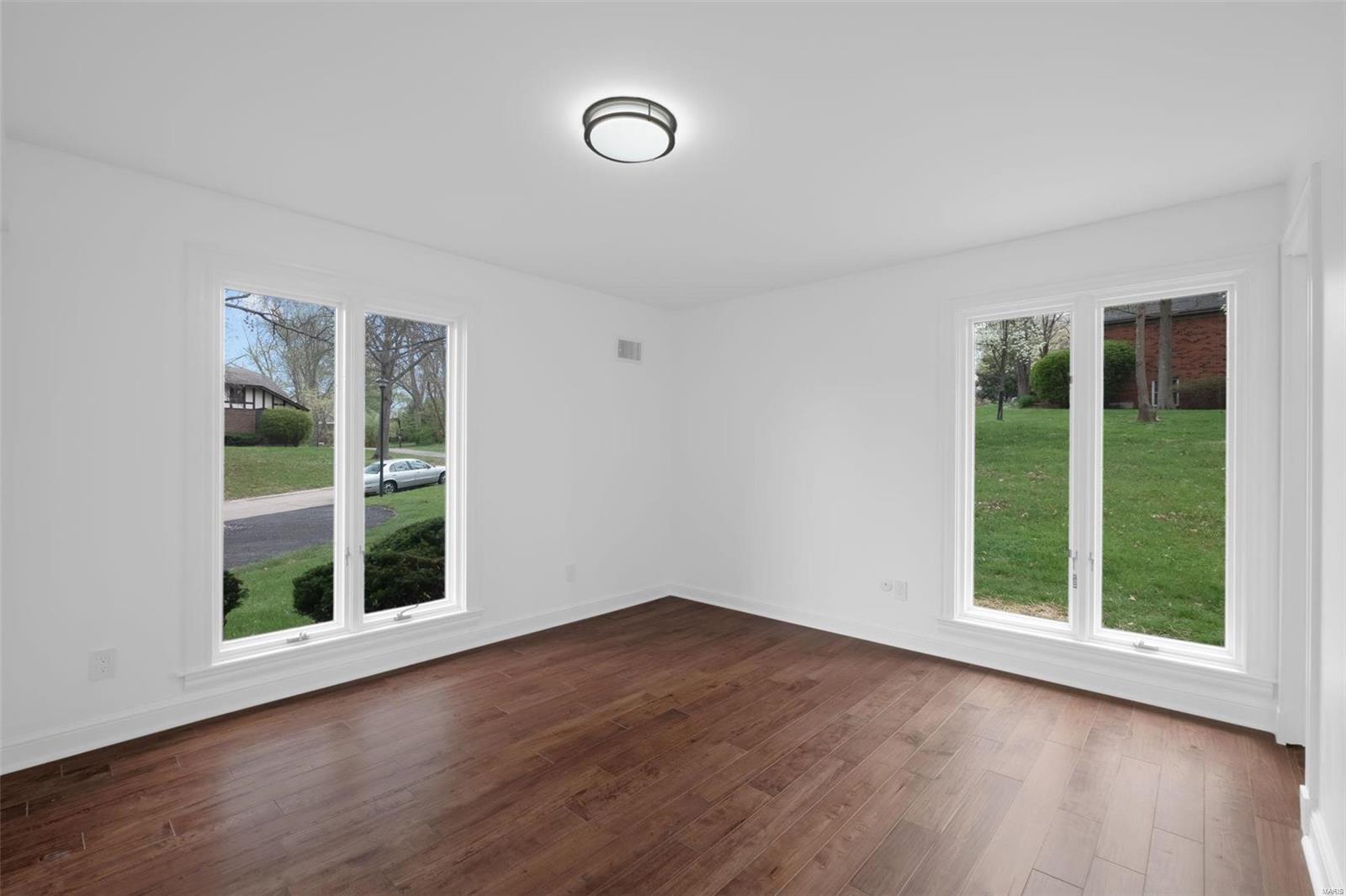 Ladue Aire Estate - Residential