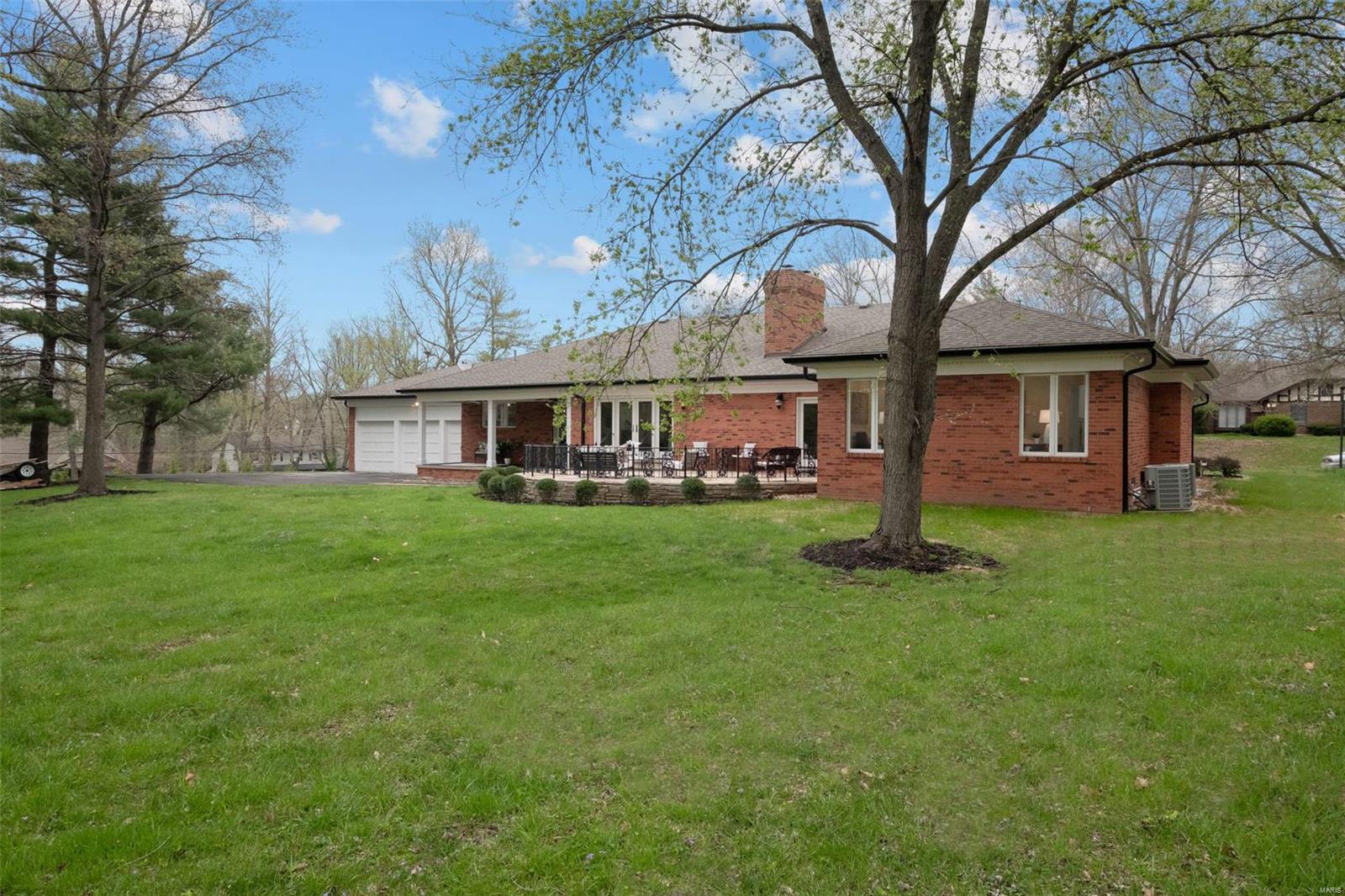 Ladue Aire Estate - Residential