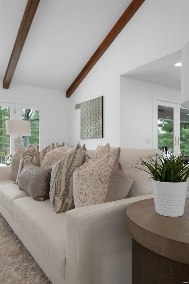 Ladue Aire Estate - Residential