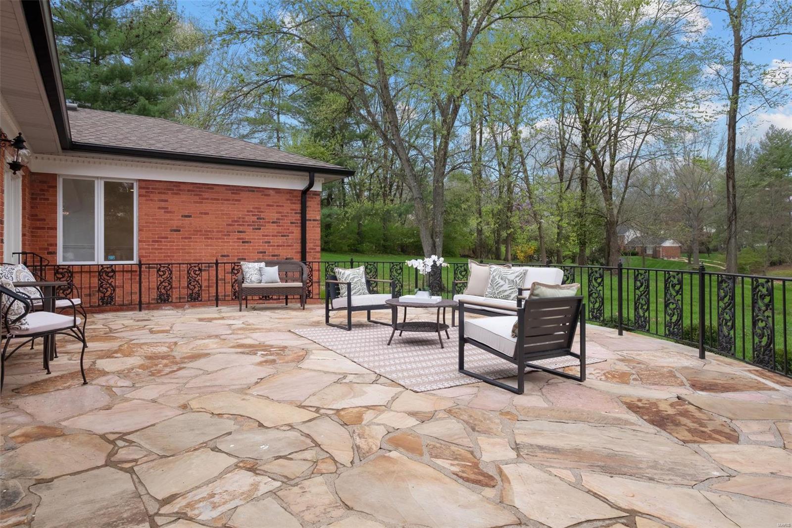 Ladue Aire Estate - Residential