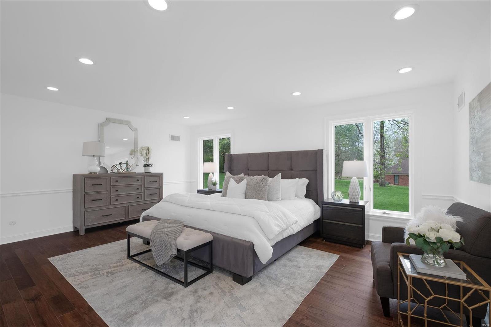 Ladue Aire Estate - Residential