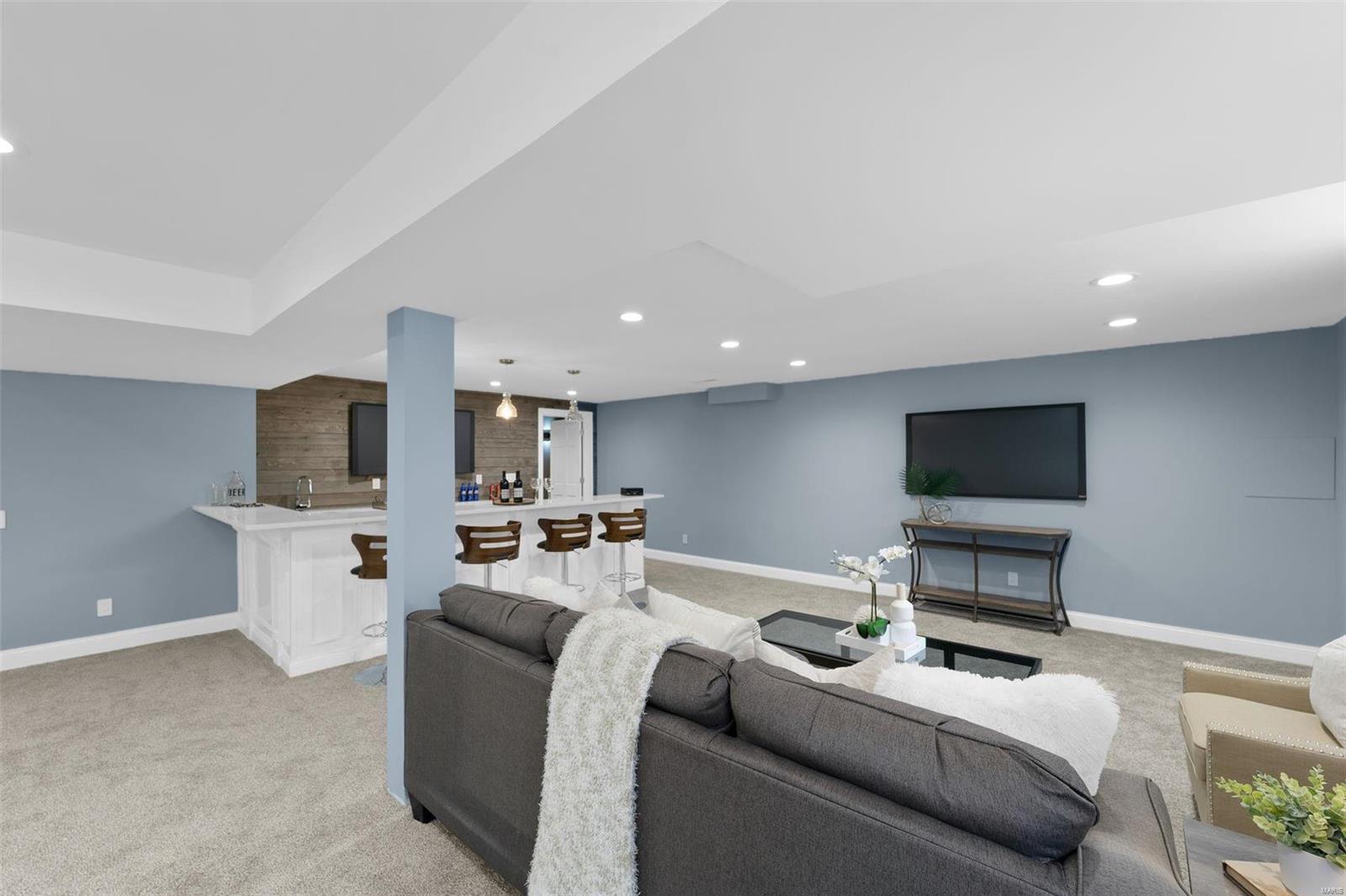 Ladue Aire Estate - Residential