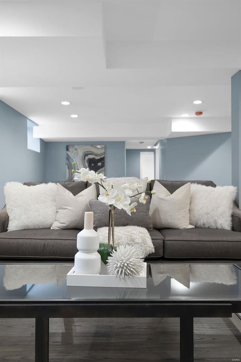 Ladue Aire Estate - Residential