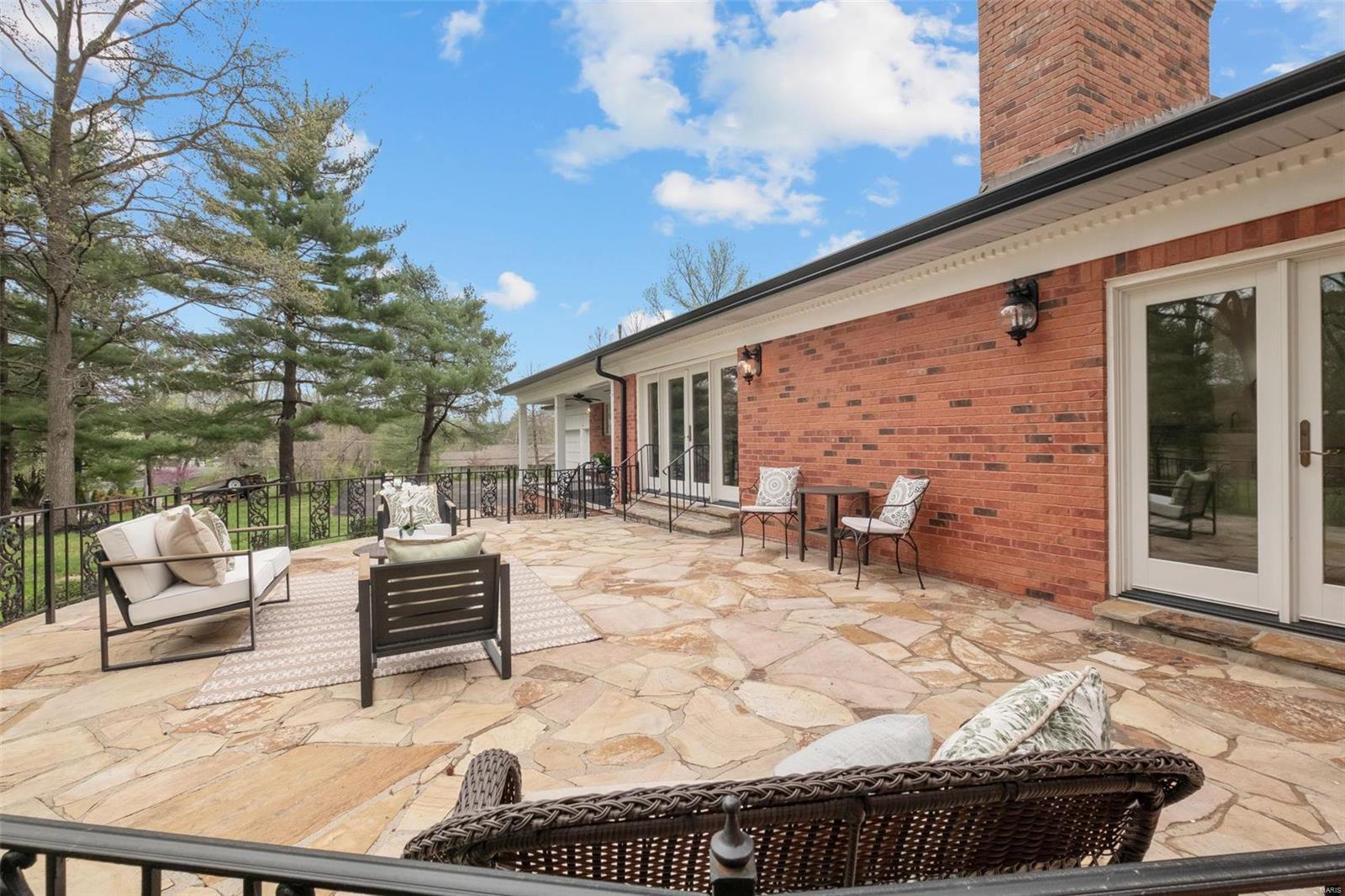 Ladue Aire Estate - Residential