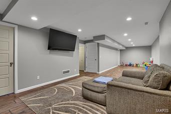 Hamptons 1 - Residential