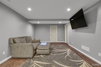 Hamptons 1 - Residential