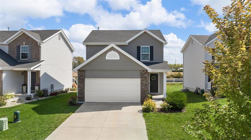 Welcome to 236 Charlestowne Place Dr, nestled in the picturesque neighborhood of Charlestowne. This delightful 2-bedroom, 3-bathroom gem is your opportunity to embrace a lifestyle of convenience and personalization.This cozy abode features two spacious bedrooms and three bathrooms, offering ample space for comfortable living.Finished Lower Level, Ready for Your Touch.The lower level of this home is a canvas for your creativity. Whether you envision a third bedroom, a home office, or a recreational space, the possibilities are endless.Nestled just outside New Town, you’ll enjoy the convenience of all the amenities this vibrant community has to offer. Shopping, dining, and entertainment are at your fingertips.The potential to add a third bedroom means you can adapt this space to fit your evolving needs.Don’t miss this opportunity to own a piece of the beautiful Charlestowne neighborhood. Contact us today to explore the potential of 236 Charlestowne Place Dr. Your dream home is waiting!