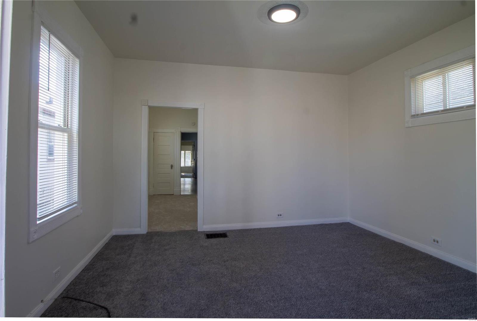 St Louis, Missouri 63143, United States, 2 Bedrooms Bedrooms, ,1 BathroomBathrooms,Residential,Active,26604