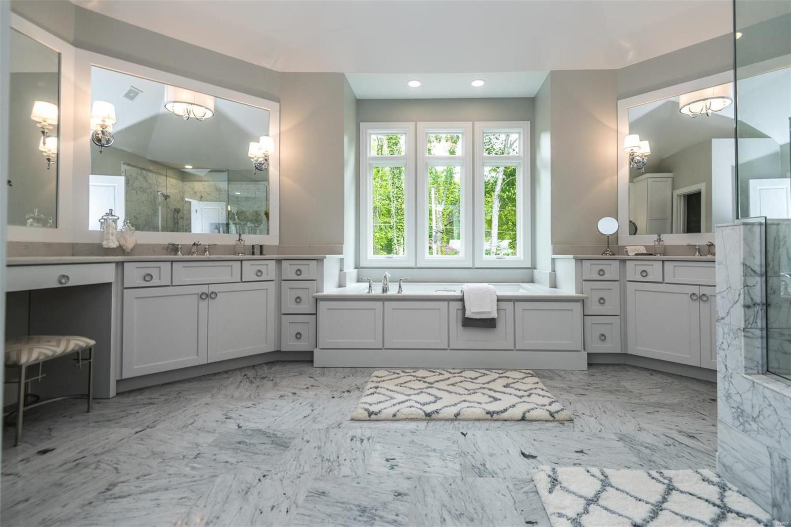 Mosley Grove - Residential