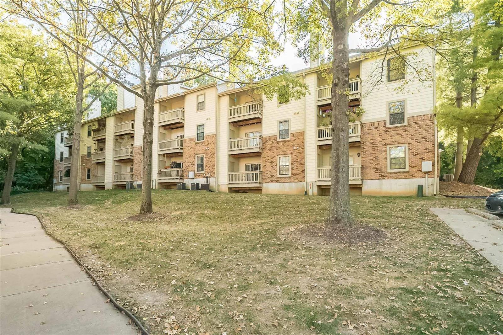 Parkside Condo - Residential