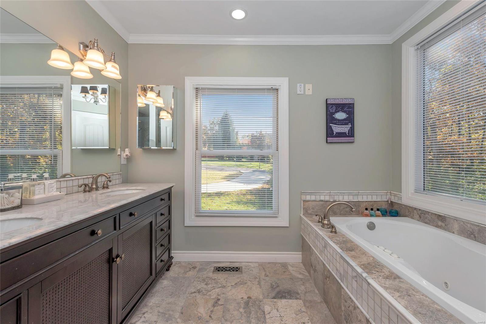 Robyn Hills - Residential