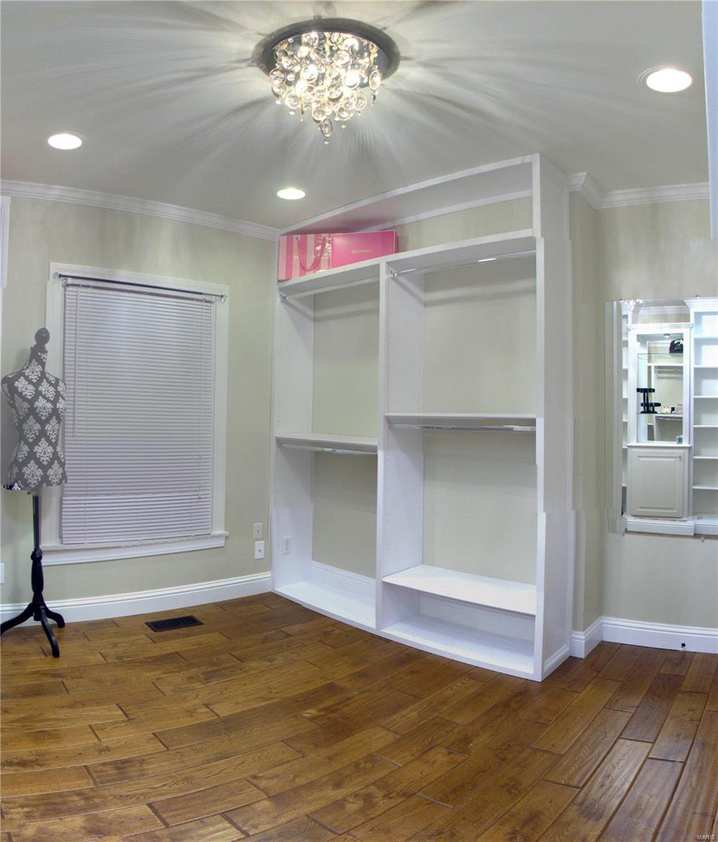 Robyn Hills - Residential