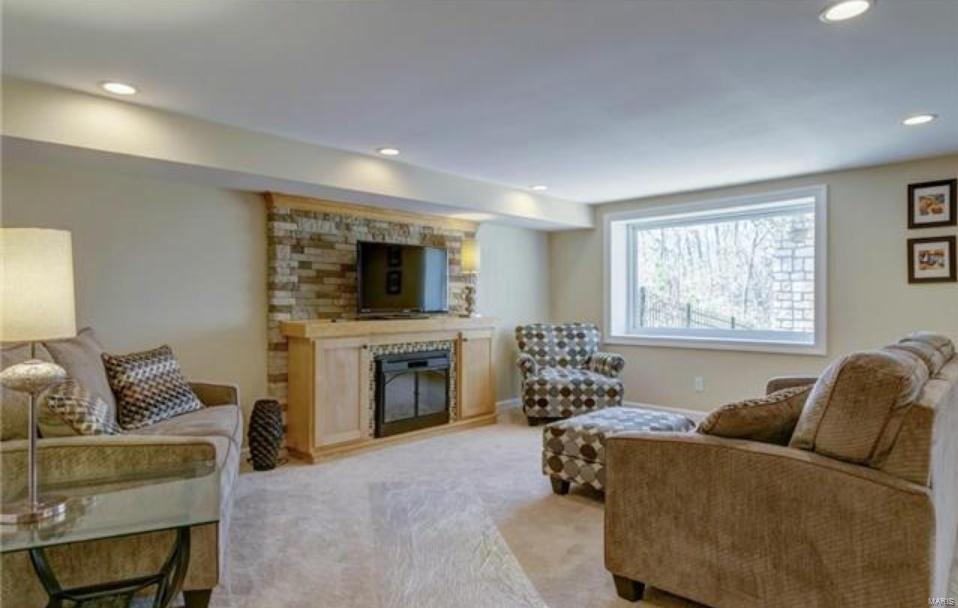 Robyn Hills - Residential