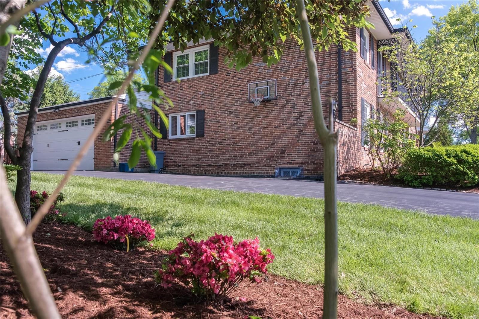 La Hacienda - Residential