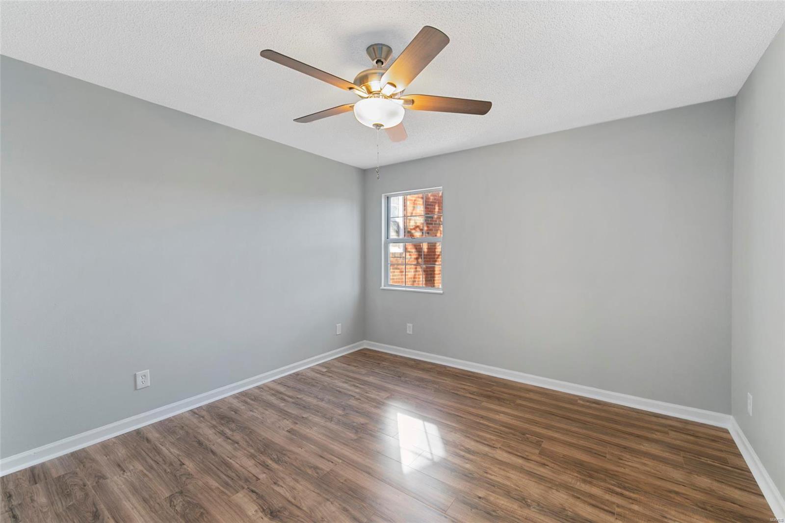 Brentwood Forest Condo Ph Seven - Residential