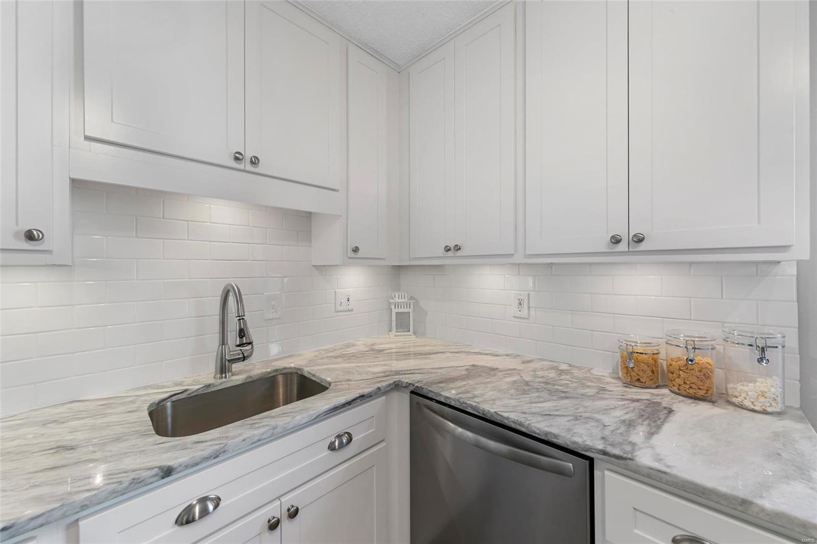 Brentwood Forest Condo Ph Seven - Residential