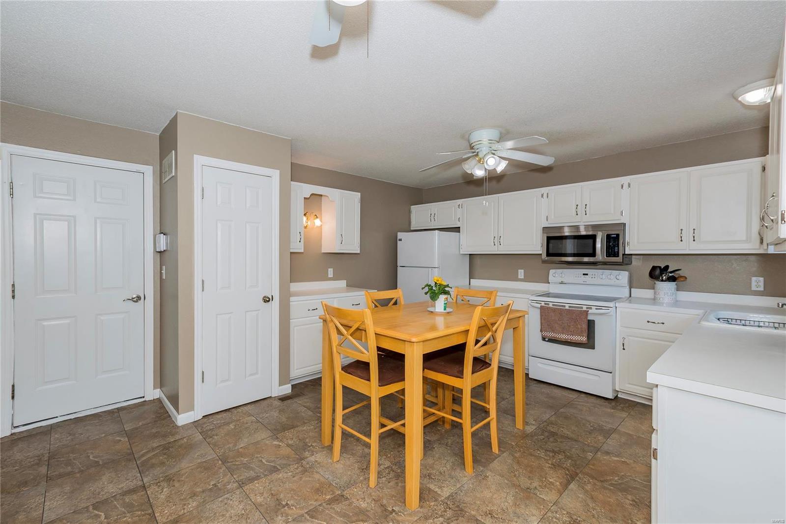 Whitehall Estates 01 - Residential