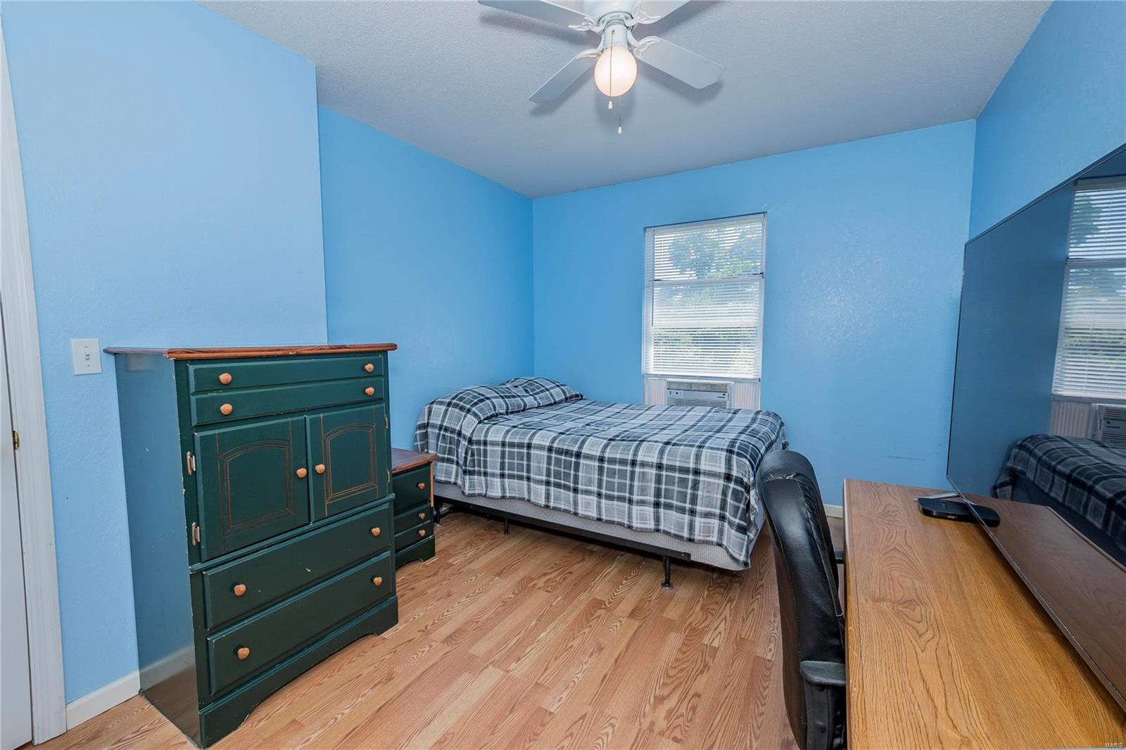 Whitehall Estates 01 - Residential