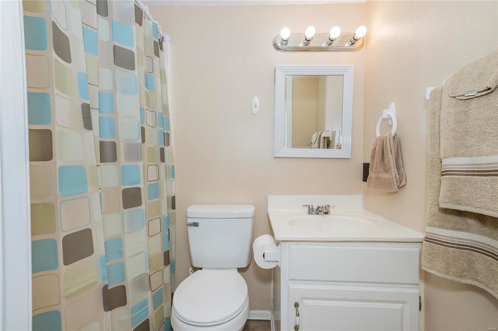 Whitehall Estates 01 - Residential