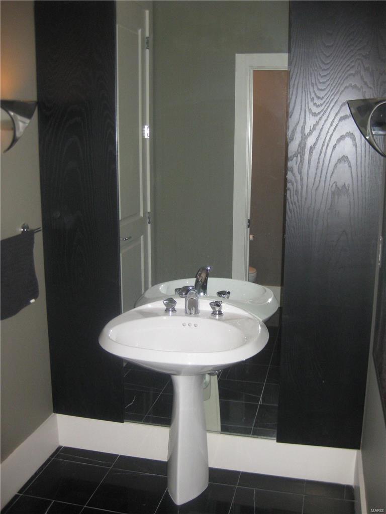 North Pointe Clayton - Residential