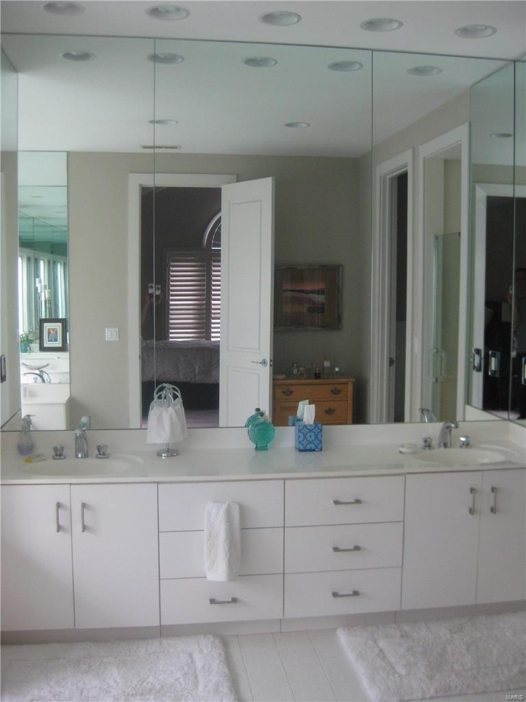 North Pointe Clayton - Residential