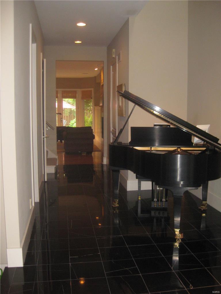 North Pointe Clayton - Residential