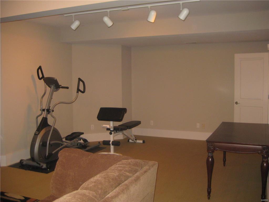 North Pointe Clayton - Residential