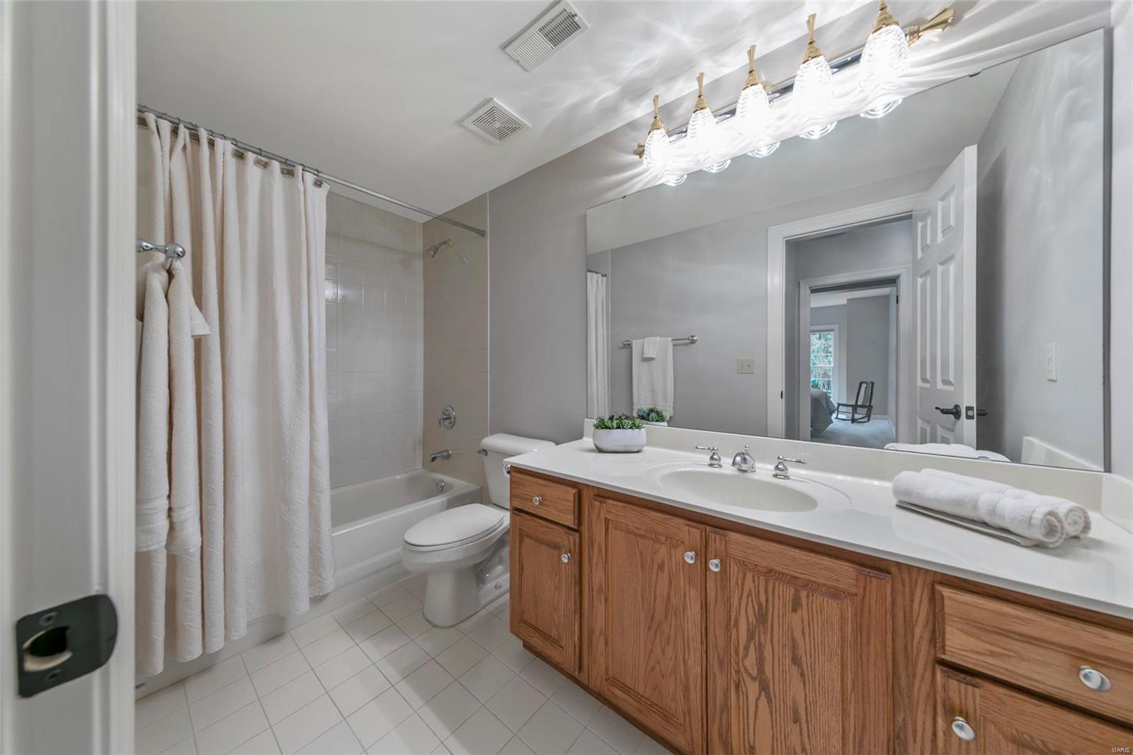 Country Lake Estates - Residential