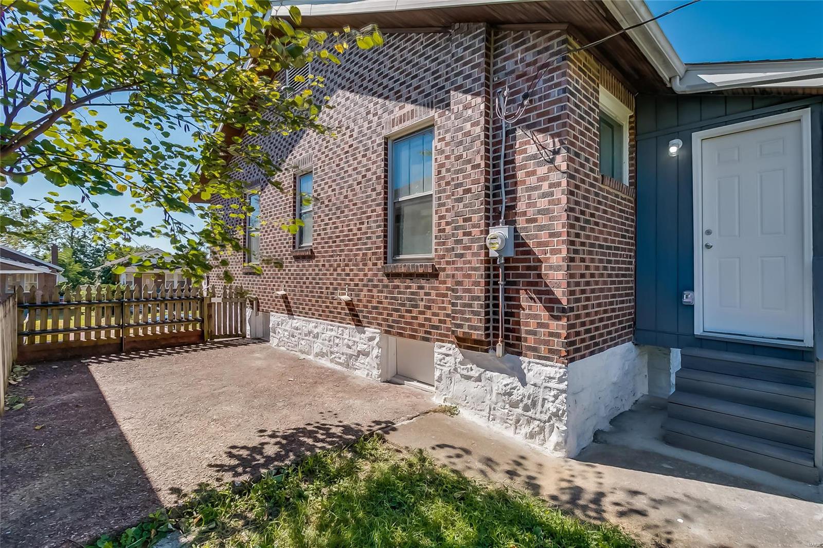 Russells Add 02 - Residential