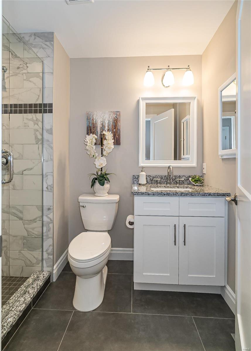 Mercer Manor 1 - Residential