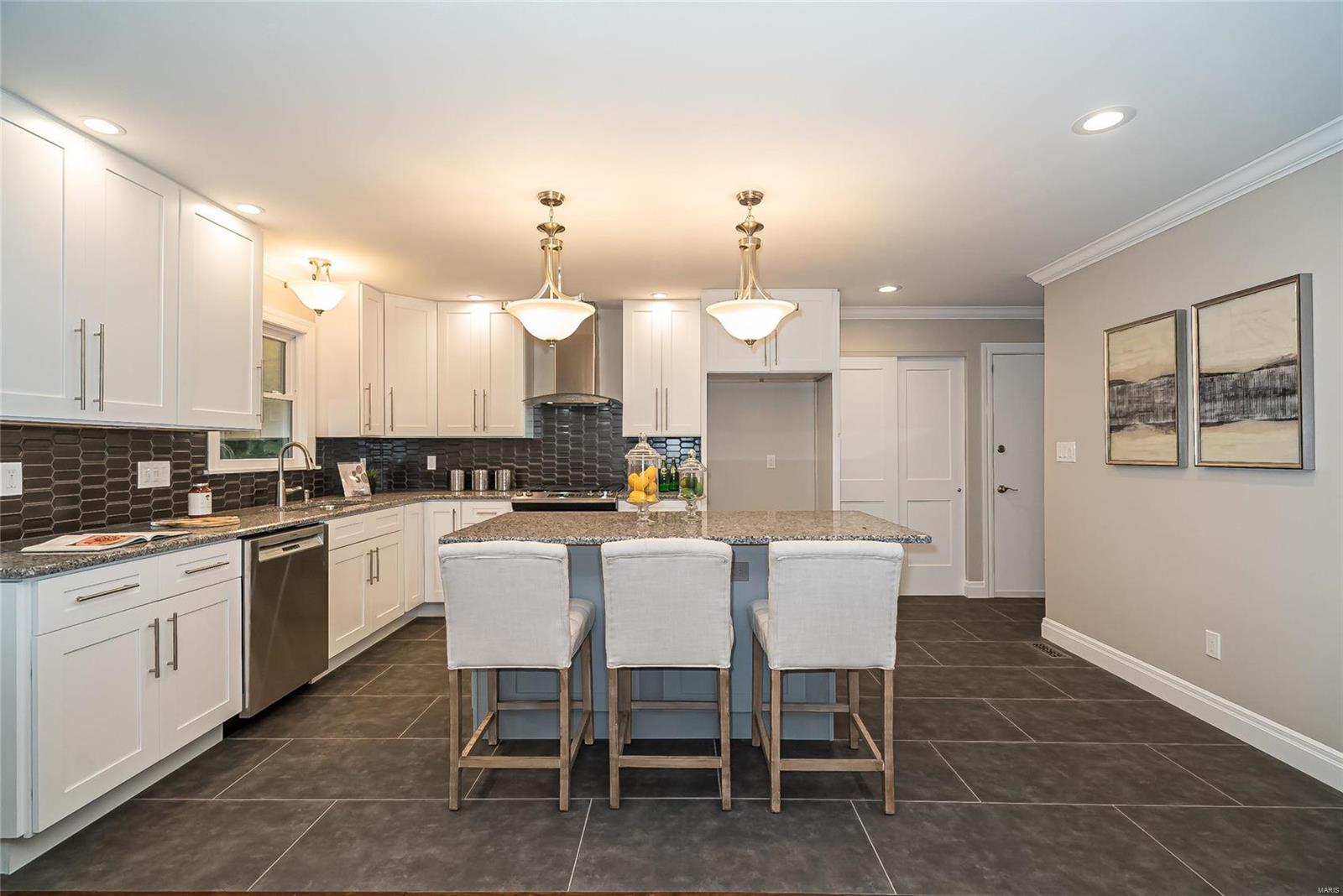 Mercer Manor 1 - Residential