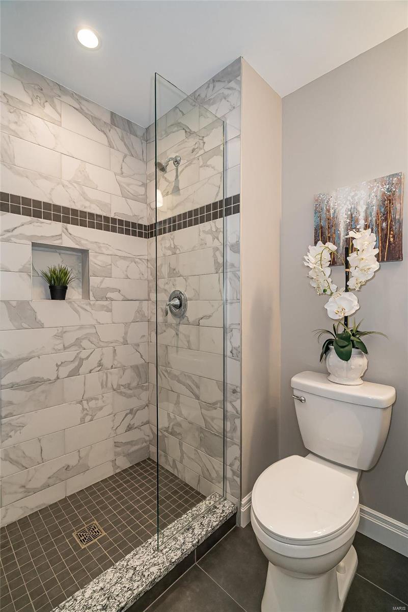 Mercer Manor 1 - Residential