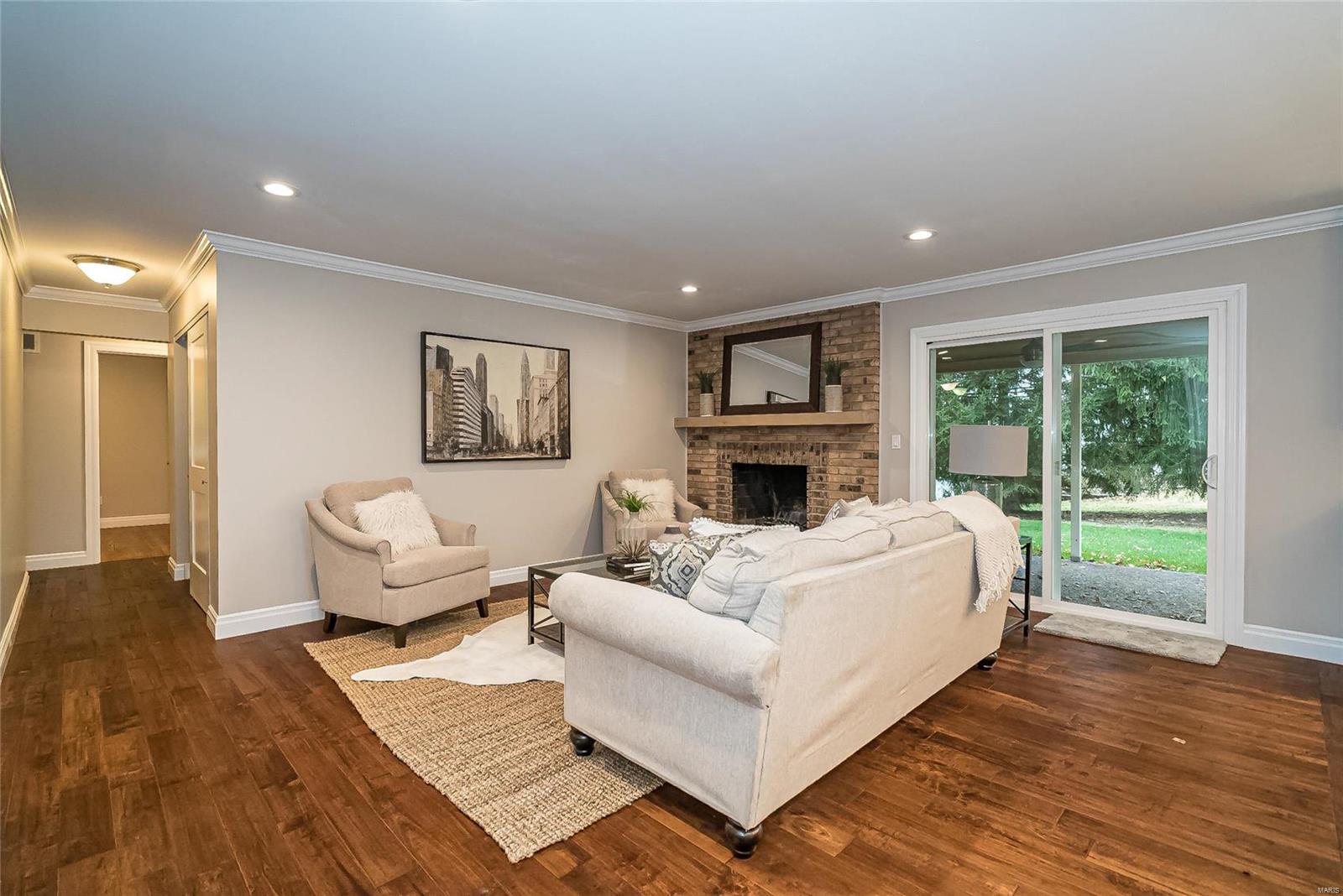 Mercer Manor 1 - Residential