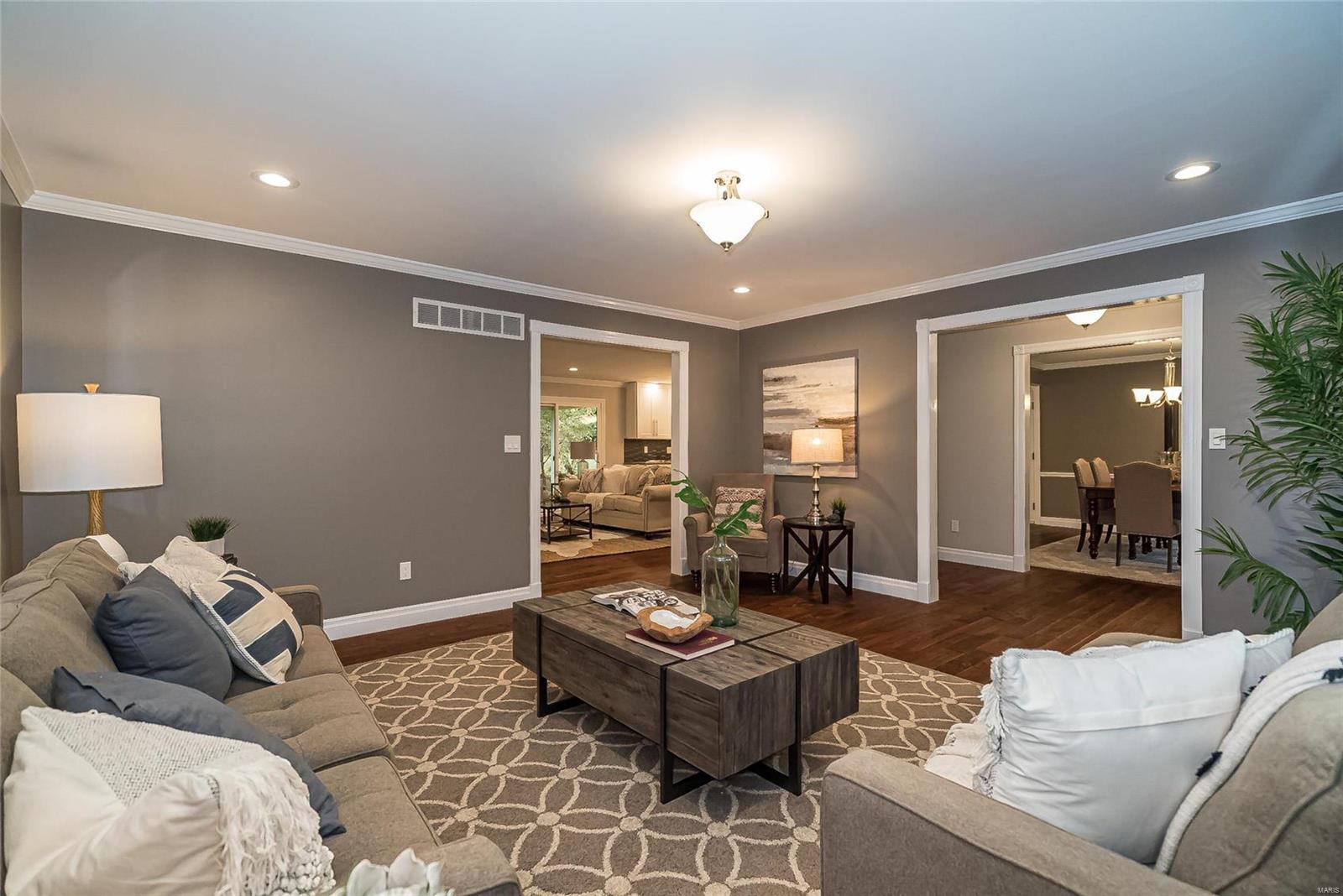 Mercer Manor 1 - Residential
