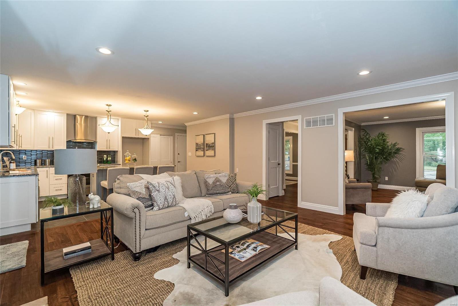 Mercer Manor 1 - Residential