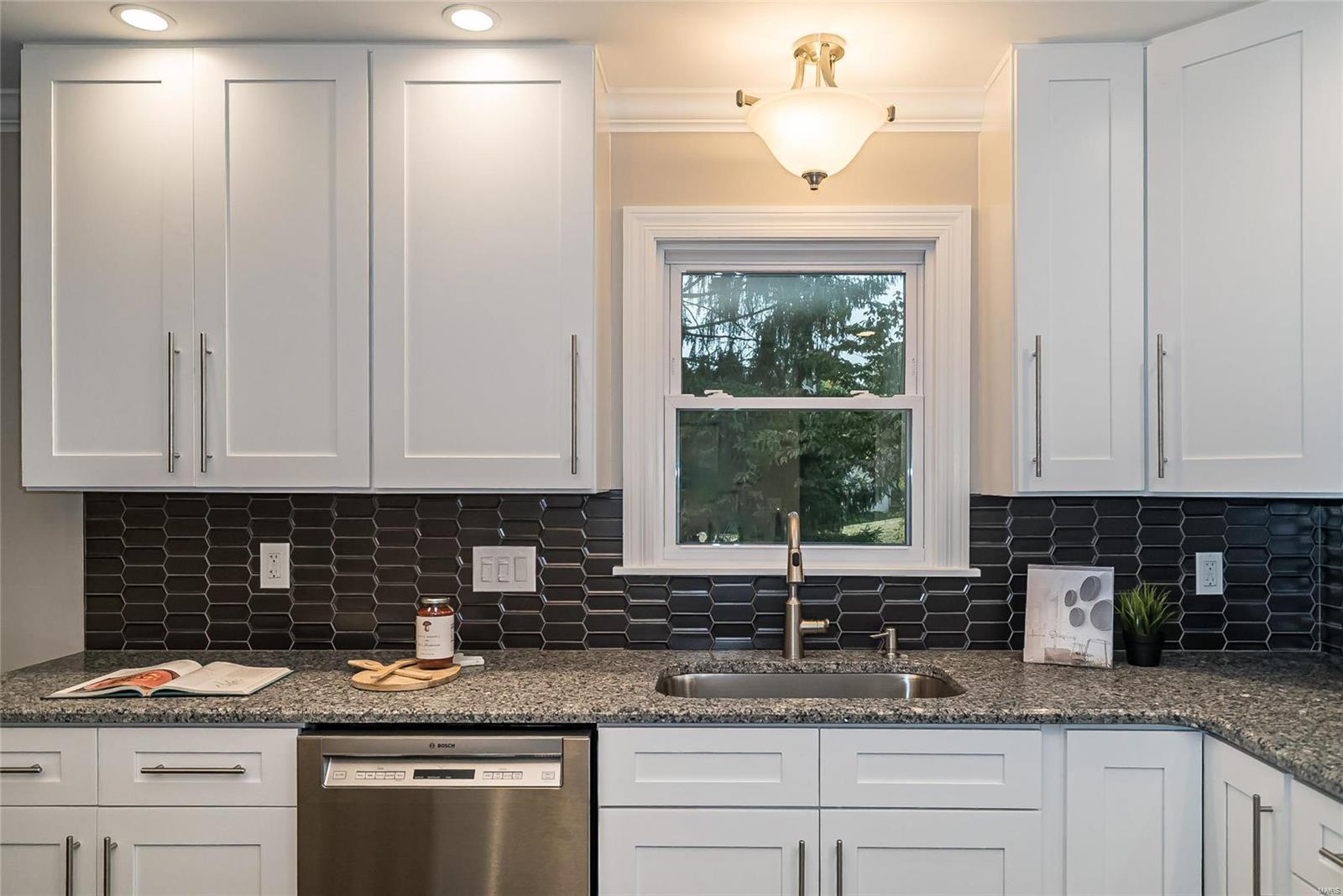 Mercer Manor 1 - Residential