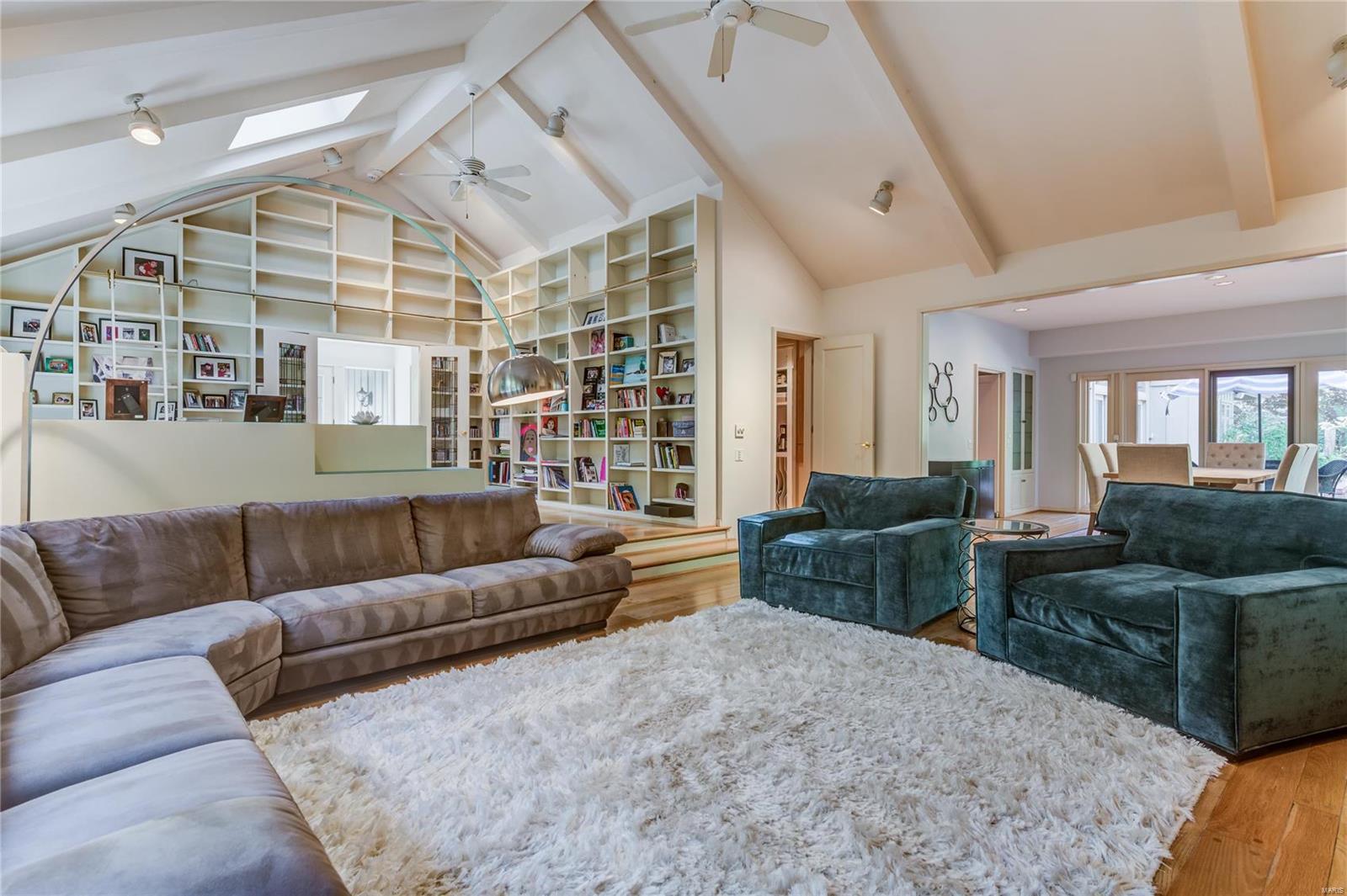 Von Schrader Estate - Residential