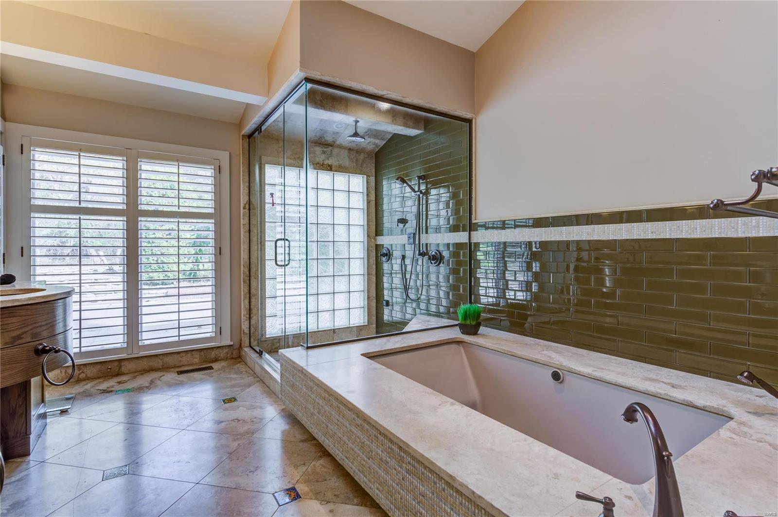 Von Schrader Estate - Residential