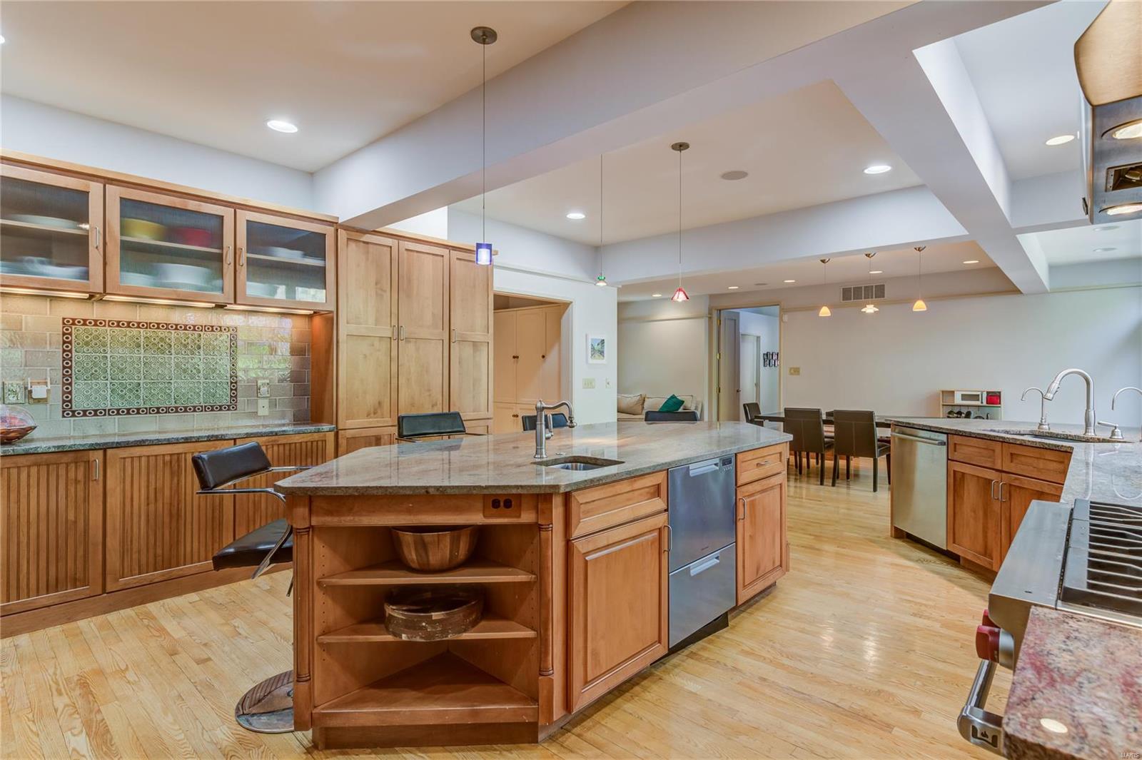 Von Schrader Estate - Residential