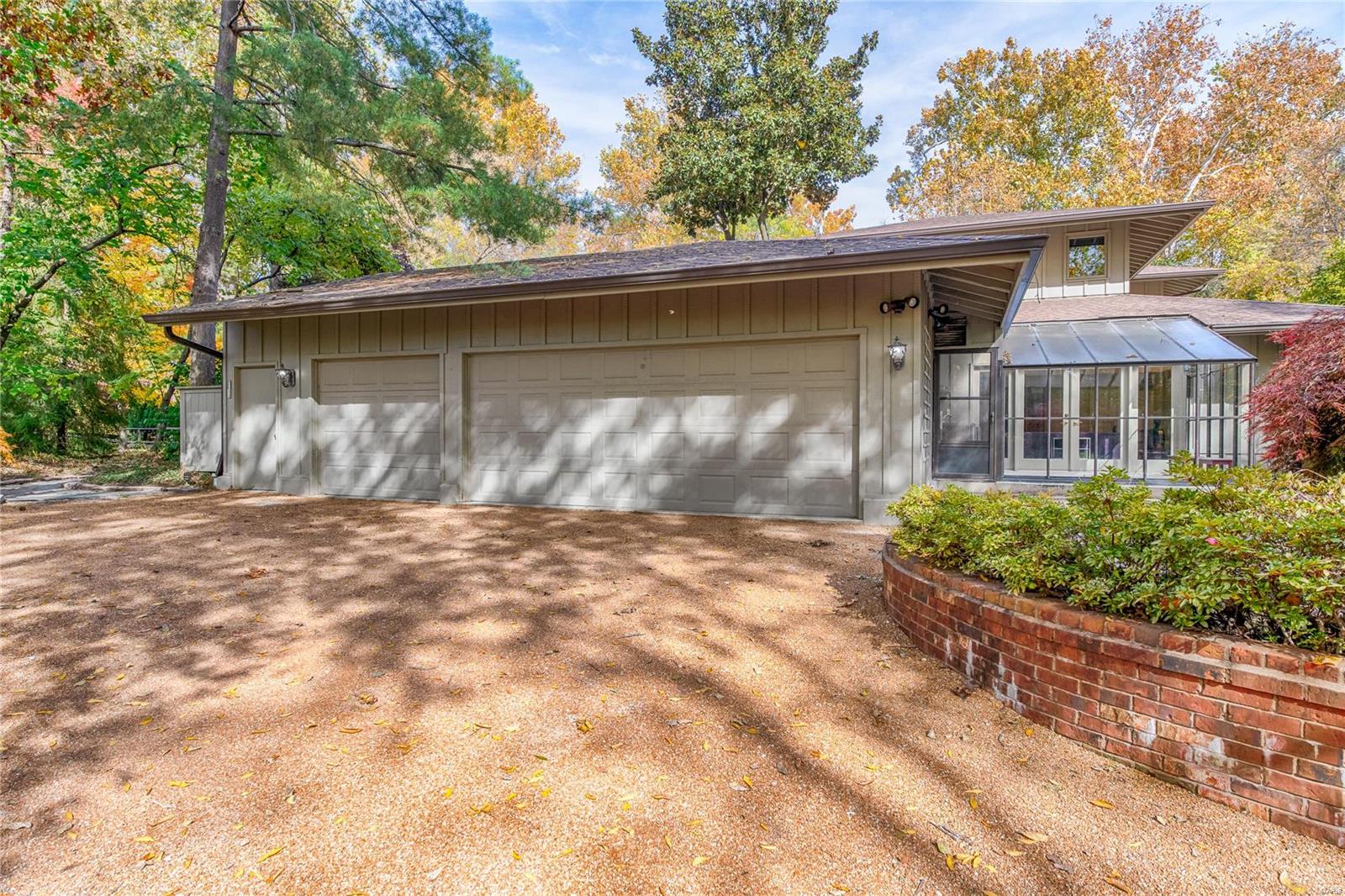 Von Schrader Estate - Residential