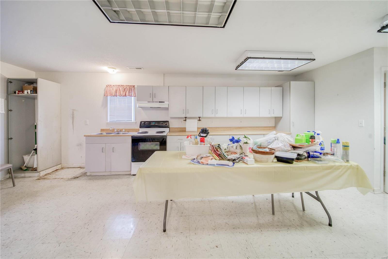 Phillipsburg - Commercial Sale
