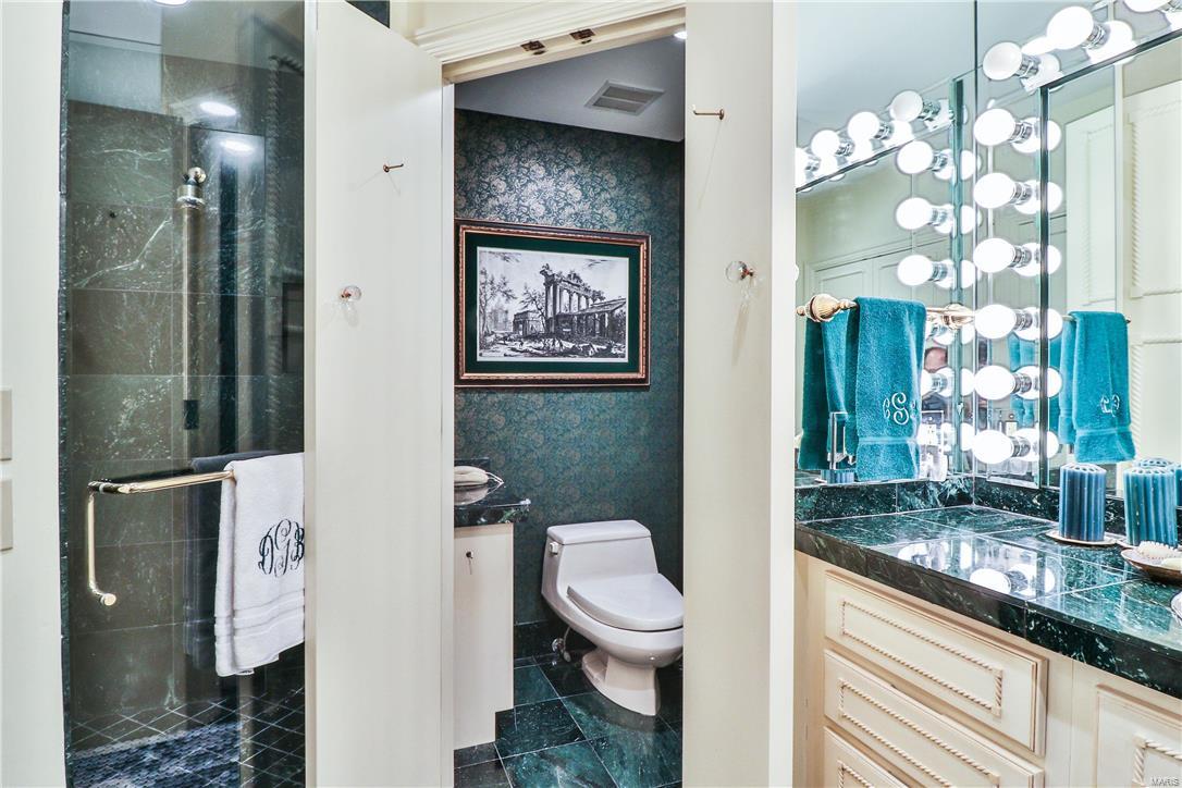 Residence At 800 S Hanley A Condo - Residential