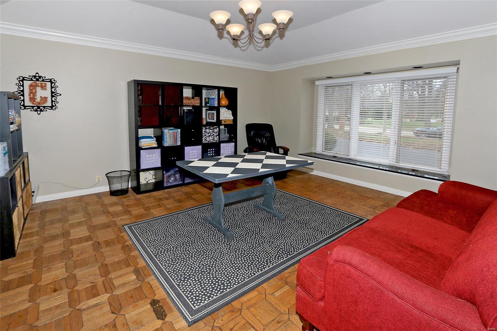 Ladue Farm Estates 2 - Residential