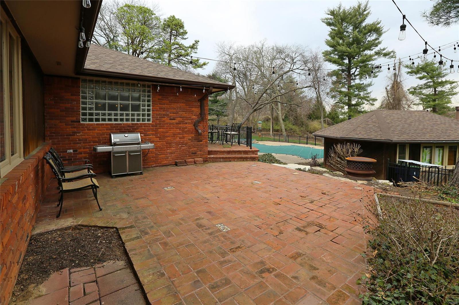 Ladue Farm Estates 2 - Residential