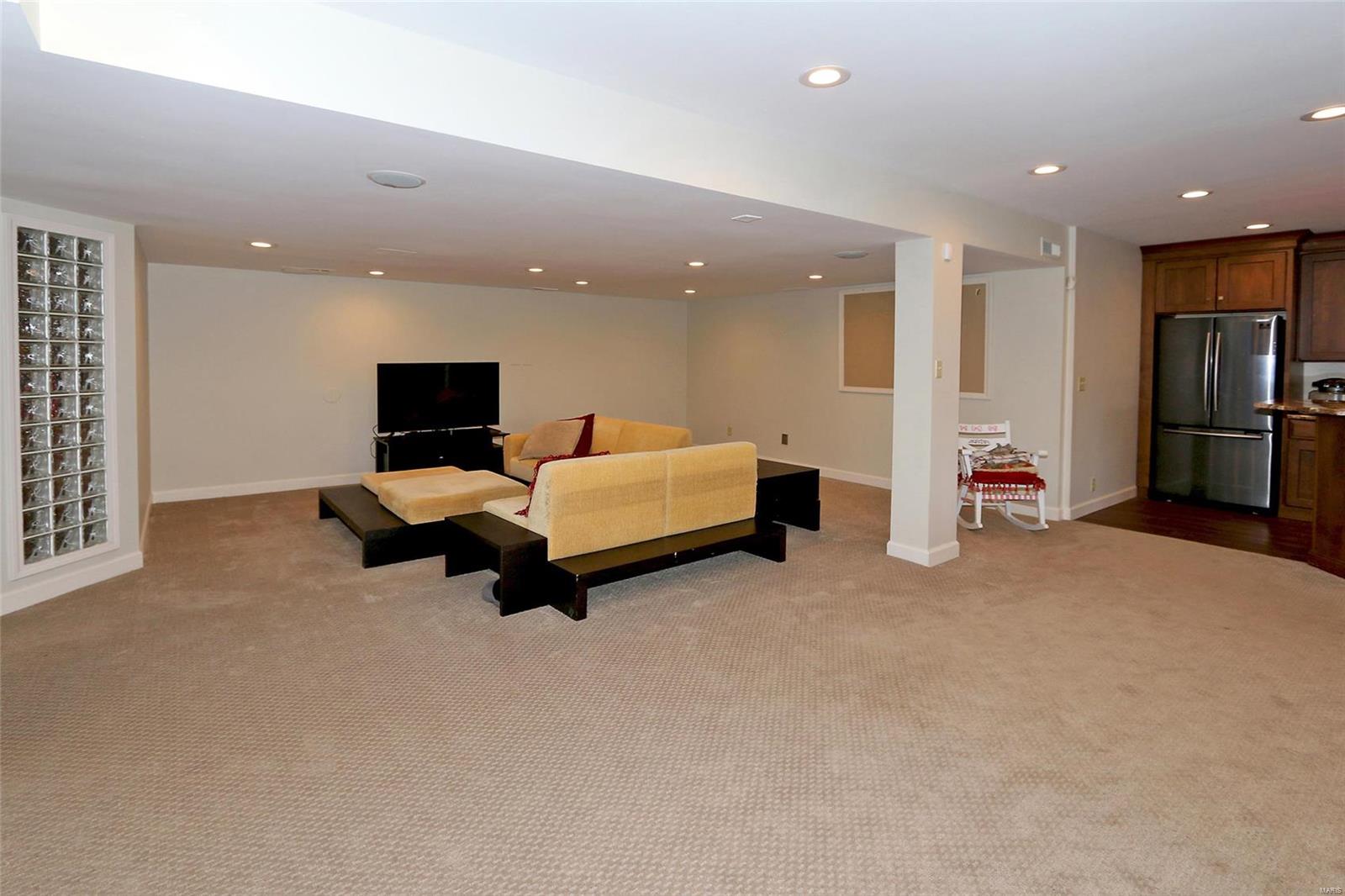 Ladue Farm Estates 2 - Residential