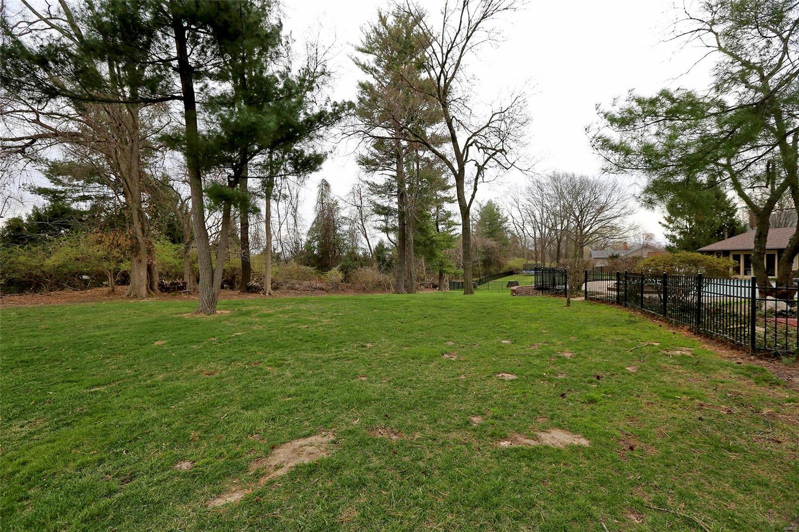 Ladue Farm Estates 2 - Residential